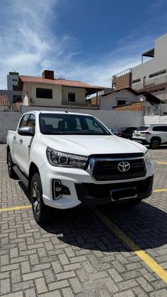 TOYOTA HILUX 2.8 SRX 4X4 CD 16V DIESEL 4P AUTOMÁTICO